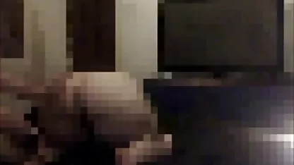 Το ρωσικό blowjob ικανοποίησε πορνο ταινιεσ δωρεαν τον τύπο με μια προφορική μέθοδο