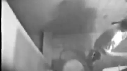 Στο γυμναστήριο, η δωρεαν βιντεο πορνο κοκκινοσκουφίτσα τσιμπάει έναν αθλητή
