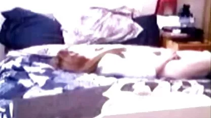 Ζευγάρι τσούλα xxx δωρεαν πορνο που πιπιλίζουν πούτσο πιπιλίζουν έναν έντονο μαύρο άνδρα
