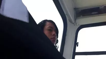 Όμορφη fuck με μια busty μελαχρινή δωρεαν πορνο χχχ
