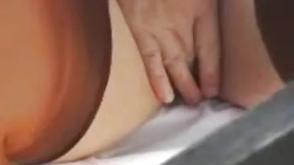 Όμορφη ξανθιά ellie lit μουνί στο πορνο ελληνικο δωρεαν δρόμο