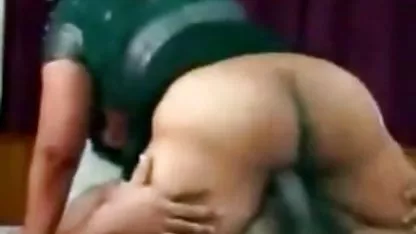 Λεπτό δωρεαν σκληρο πορνο μελαχρινή σκατά σκυλάκι στυλ