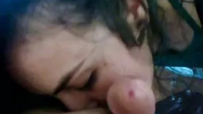 Guy πατά τη xxx δωρεαν πορνο νεαρή Valentina σε διάφορες πόζες