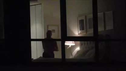 Η καυτή ξανθιά με τα ψεύτικα βυζιά πορνο τσοντεσ δωρεαν είναι γεμάτη με πάθος